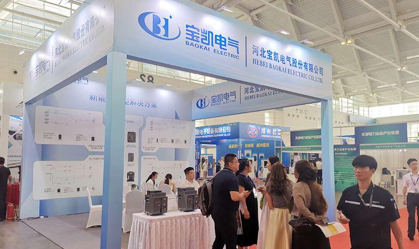 暴击行业天花板！jinnianhui今年会电气硬核技术亮相天津清洁能源展，引央视记者及能源产业巨头现场“挖宝”